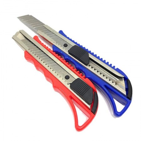 Cutter CNX, lama 18mm, profesional